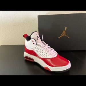 NEW NIKE AIR JORDAN MAXIN 200 (GS) SZ 5Y WHITE/BLACK-GYM RED-WHITE CD6123 106